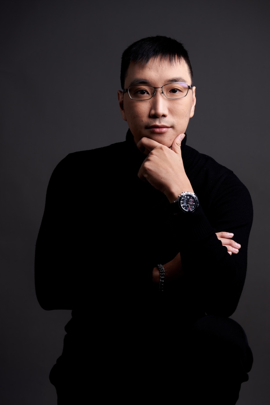 Thi profile portrait